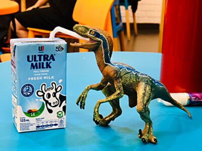 Mainan Edukasi Dinosaurus Velociraptor Figure Dino JURASIC PARK RAPTOR BLUE
