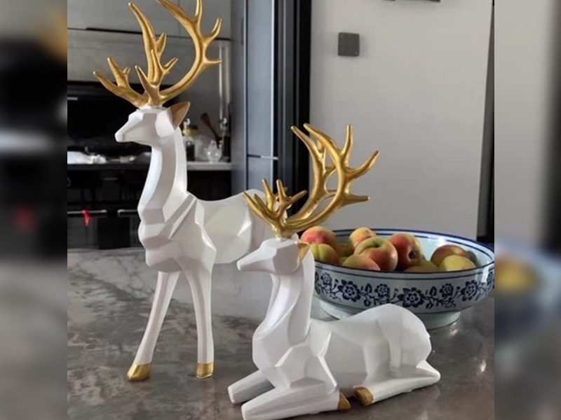 Sepasang Nordic Natal Rusa Patung Geometris Resin Duduk Berdiri Rusa Rusa Patung untuk Rumah Kantor